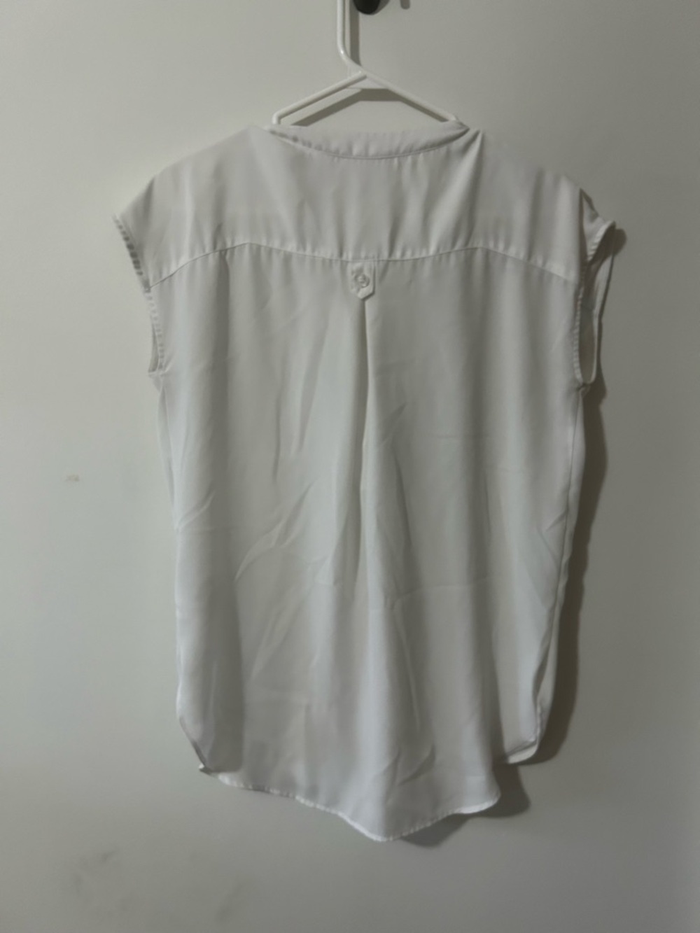 New York & Company Women’s White Blouse Top - Picture 2 of 3